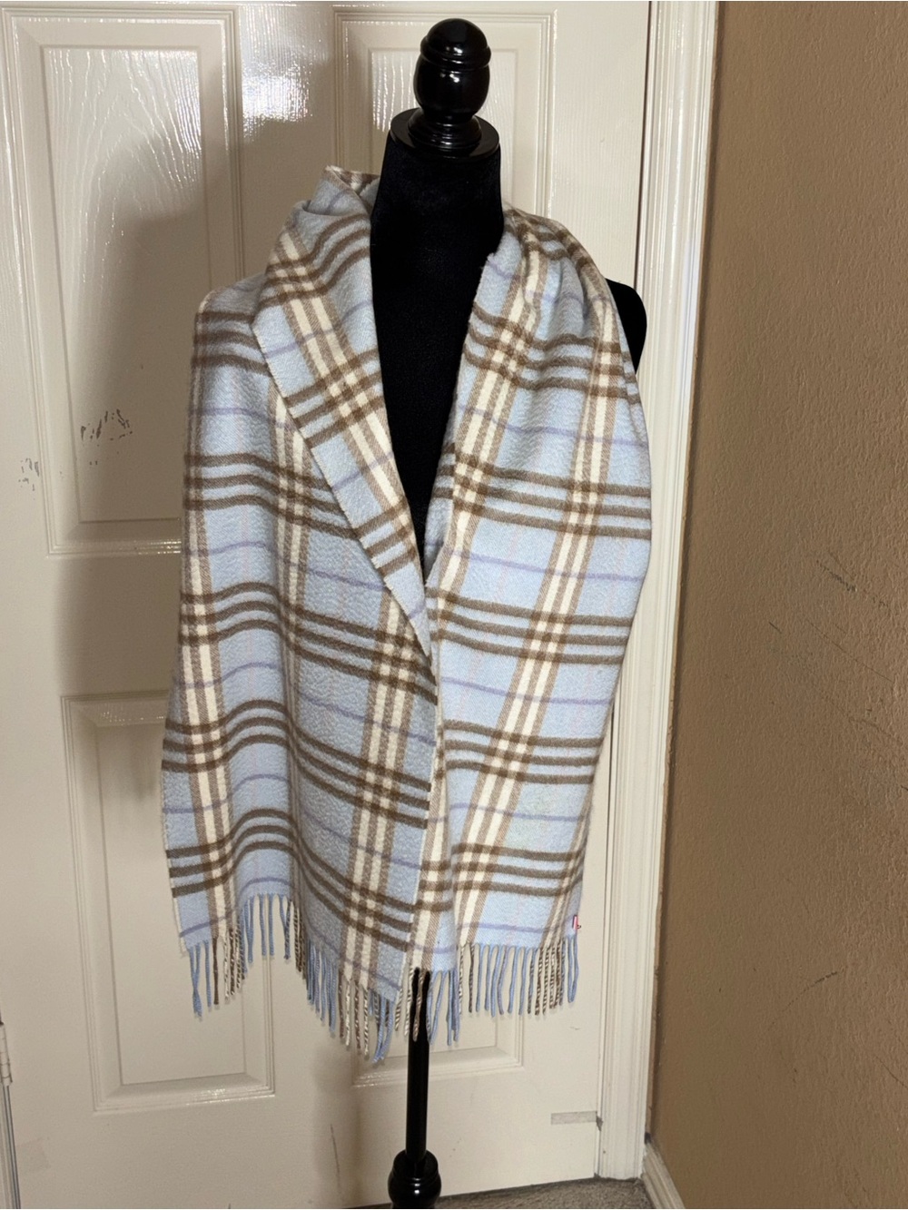 Burberry 100% Cashmere Nova Plaid Blue Scarf 70”L